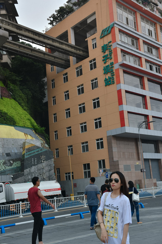 是山城也是不夜城的重庆，你好！-朝天门,洪崖洞,解放碑