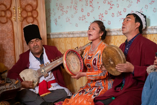 西部世界—帕米尔高原-慕士塔格峰,卡拉库里湖,天山,新疆